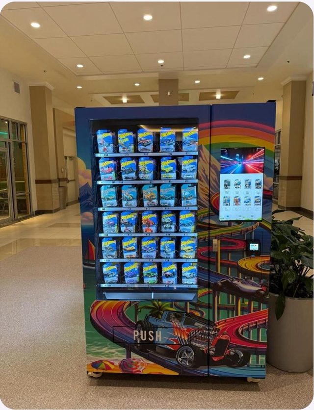 J&J die-cast vending machine, live at a casino outlet